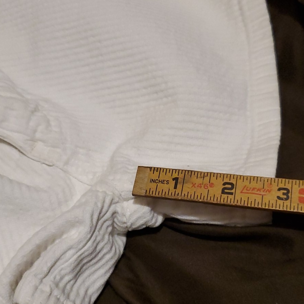 Shorts - Picture 7 of 8
